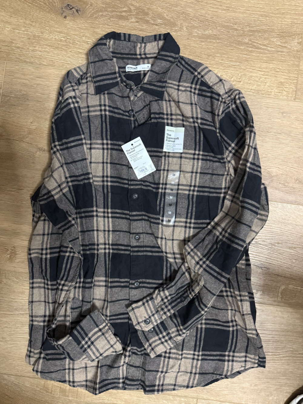 Kohl's Men's Plaid Button-Down Shirt in Black and Tan